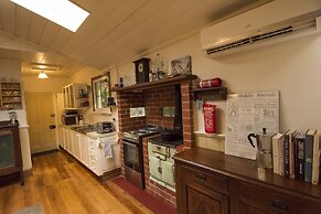 Spetts Cottage