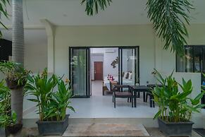 New Riverside Hotel