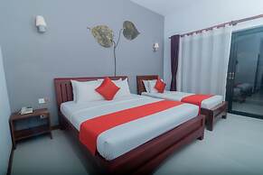 New Riverside Hotel