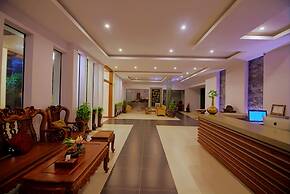 New Riverside Hotel