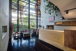 Miers Kuningan ARTOTEL Curated