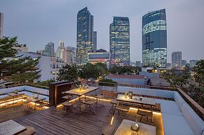 Miers Kuningan ARTOTEL Curated