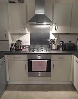 Immaculate 2-bed Apartment in Bury