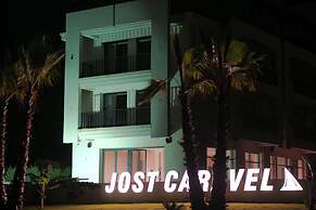 Jost Caravel