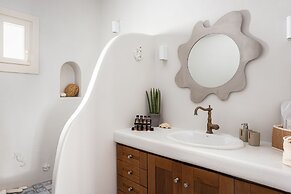 Villa Phos Paros