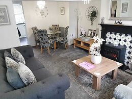 2-bed House in Macclesfield Cheshire