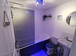 2-bed House in Macclesfield Cheshire