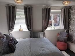 2-bed House in Macclesfield Cheshire