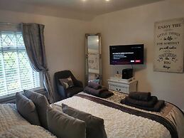 2-bed House in Macclesfield Cheshire