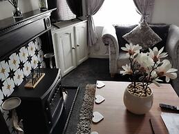 2-bed House in Macclesfield Cheshire