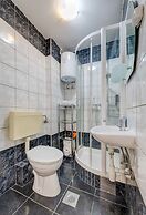 Spacious Apartment w Three Balconies and Parking