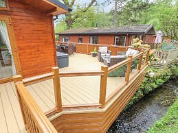8 Waterside Wood