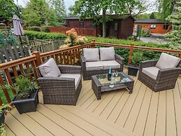 8 Waterside Wood