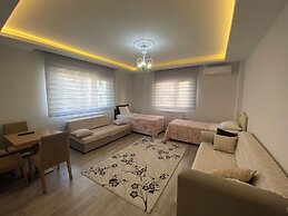 Mira Suite Apart