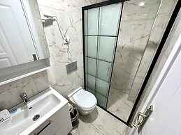Mira Suite Apart