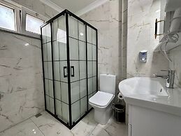 Mira Suite Apart