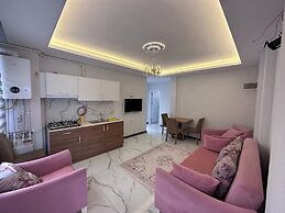 Mira Suite Apart