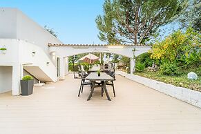 Villa Veneza by Hellovacations