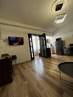Opera Apartment Sleeps 4 With Patio