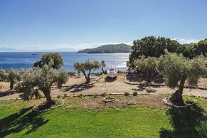 Cape Blue Suites