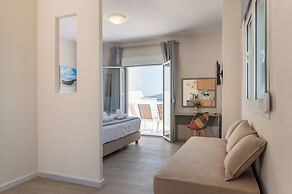 Cape Blue Suites