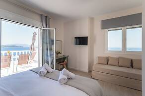 Cape Blue Suites