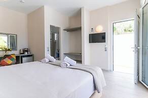 Cape Blue Suites
