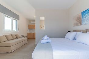 Cape Blue Suites