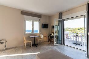 Cape Blue Suites