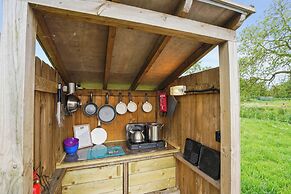 Glamp and Tipple