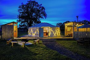 Glamp and Tipple