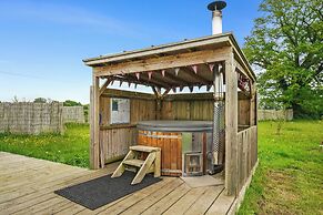 Glamp and Tipple
