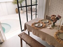 1BR Private Pool Villa Bohem by OriVista