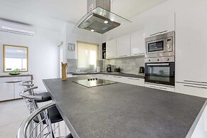 Gzira Penthouse