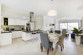 Gzira Penthouse