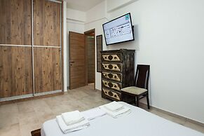 Spacious 2 level Brand New apt GTD3194