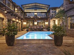 Not Hotel