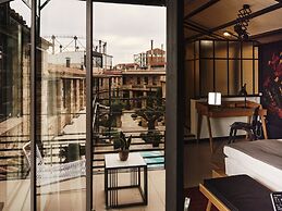 Not Hotel
