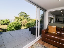 Riverview @ 1 Brunel View