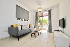 Villa Sleeps 8 With Private Pool