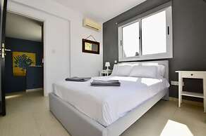 Villa Sleeps 8 With Private Pool