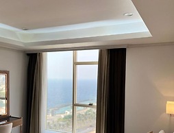 Seafront Luxury Suites Jeddah Corniche