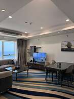Seafront Luxury Suites Jeddah Corniche