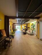 El Encanto Inn