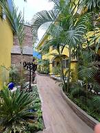 El Encanto Inn