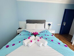 Marquis Blue Hotel