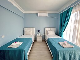 Marquis Blue Hotel