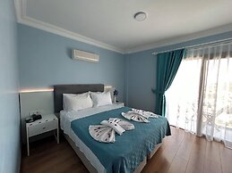 Marquis Blue Hotel