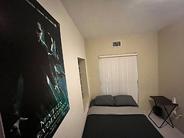 CASA HOLLYWOOD
