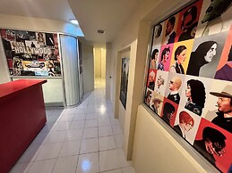 CASA HOLLYWOOD